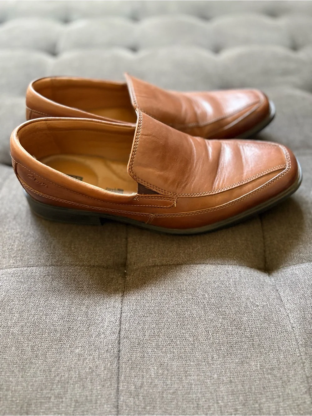 Clarks Men's Dresslite Step Dark Tan Leather Slip-On Loafers